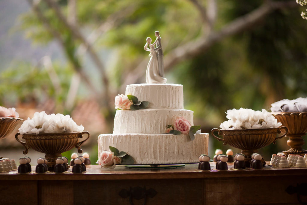 Como escolher o bolo de casamento ideal